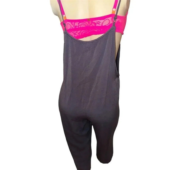 Loveriche Casual Gray Sleeveless Cropped  Relaxed Fit Front Pocket romper - Picture 8 of 13